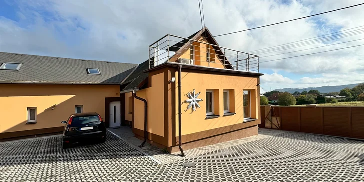 Pobyt nedaleko Karlových Varů: apartmány s kuchyňkou až pro 7 osob