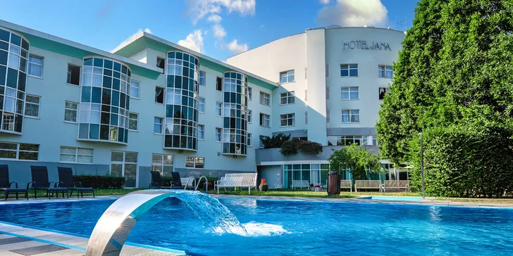 4* hotel s polopenzí, snídaní či all inclusive a neomezeným wellness, v létě i bazén