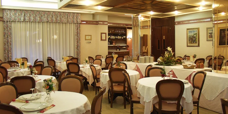 Dovolená v Rimini: 4* hotel u pláže, snídaně nebo až plná penze+, animační program