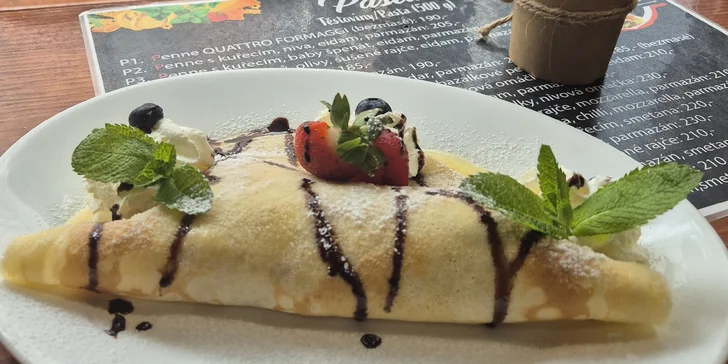 Sladké i letní osvěžení: cheesecake s kávou, Aperol či Cuba libre i palačinka