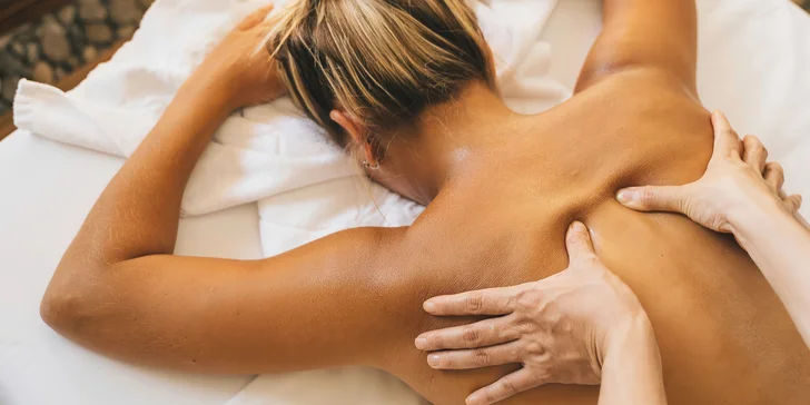 Relaxační, lymfatická nebo medová masáž (30–⁠⁠⁠⁠⁠⁠60 minut)