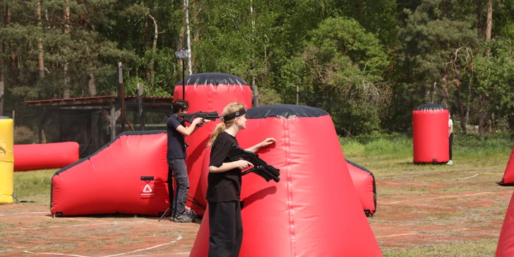 Hodina laser game na venkovním hřišti v hodonínském areálu: pro 4–⁠⁠⁠⁠⁠⁠12 osob
