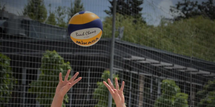Beachvolejbal jako profík: 90minutový trénink ve Střešovicích nebo Žlutých lázních
