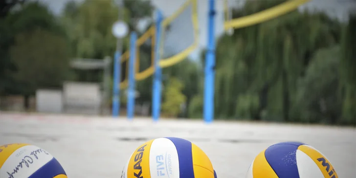 Beachvolejbal jako profík: 90minutový trénink ve Střešovicích nebo Žlutých lázních
