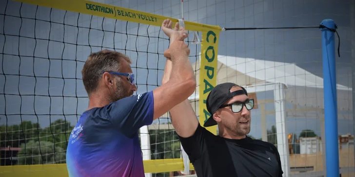 Beachvolejbal jako profík: 90minutový trénink ve Střešovicích nebo Žlutých lázních