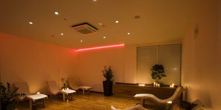 Italská siesta a relax: 4* moderní hotel u pláže, snídaně i polopenze, bazény