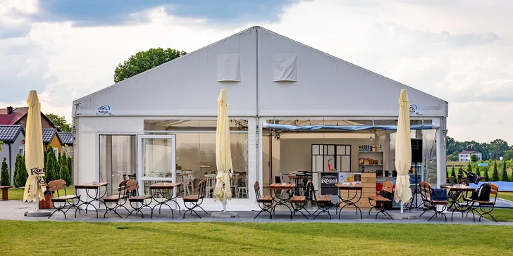 Rodinný pobyt u Energylandie: domek pro 6 osob, wellness zóna a vstup do zábavního Fantazja Parku