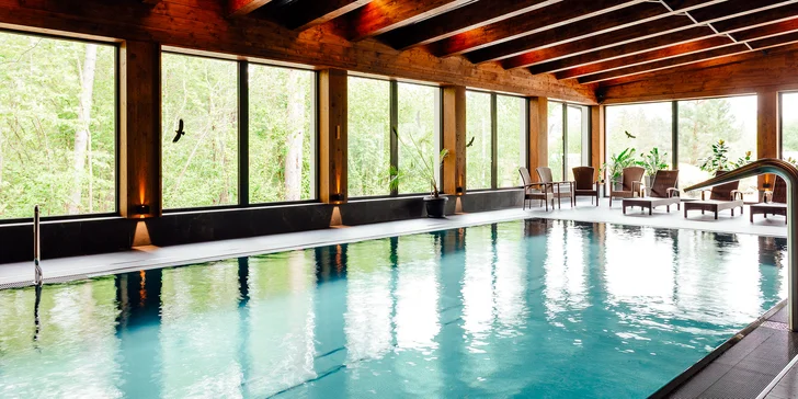 Skvělý odpočinek pro páry i rodiny: snídaně a relax v bazénech a saunách