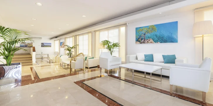 Mallorca letecky: 3* hotel přímo u moře, all inclusive, bazén, denní animační program i diskotéka