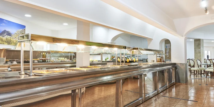 Mallorca letecky: 3* hotel přímo u moře, all inclusive, bazén, denní animační program i diskotéka