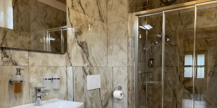 Nový apartmán v Jizerkách: wellness, pivní pípa, terasa i kuchyňka