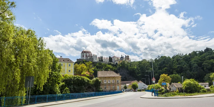 Hotel ve Vranově nad Dyjí: originální design, restaurace a zámek na dosah