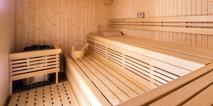 Příjemný resort u Baltu: plná penze, denně vířivka a sauna, děti do 6,9 let zdarma