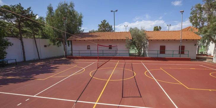 Letecky na Sicílii: Hotel u pláže, all inclusive, sportovní vyžití i bazén