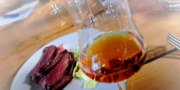 Degustace vyzrálých steaků a prvotřídních rumů či španělských vín