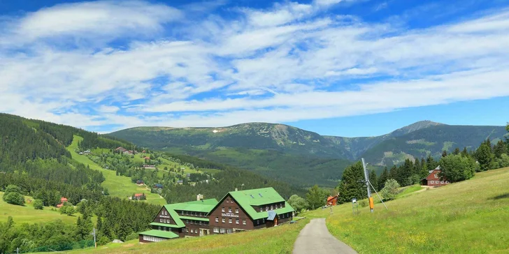 Horský hotel v Peci pod Sněžkou: uprostřed přírody, u turistických tras a se snídaní