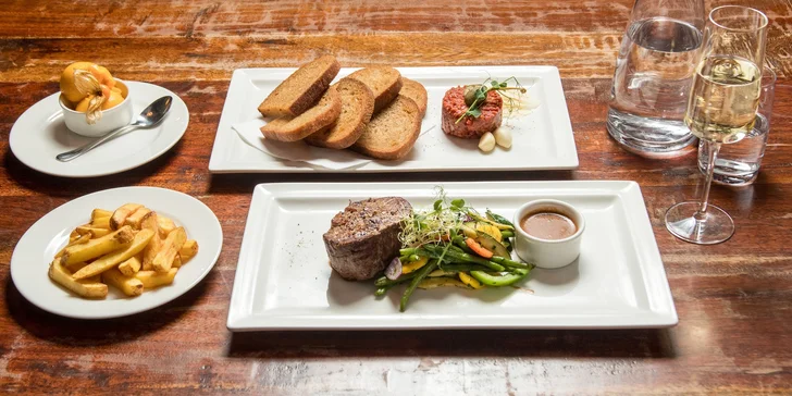 Tříchodové menu s pravou argentinskou svíčkovou nebo steakem z tuňáka a welcome drink pro dva