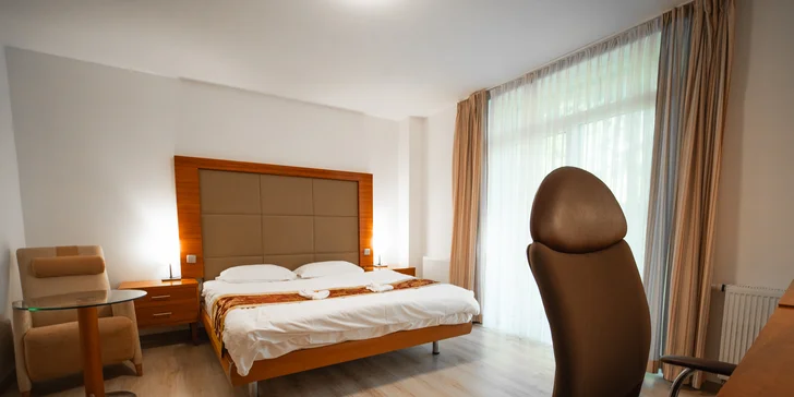 Spaní na peci a relax v sauně i koupacím sudu: luxusní apartmány uprostřed lesů v Jeseníkách