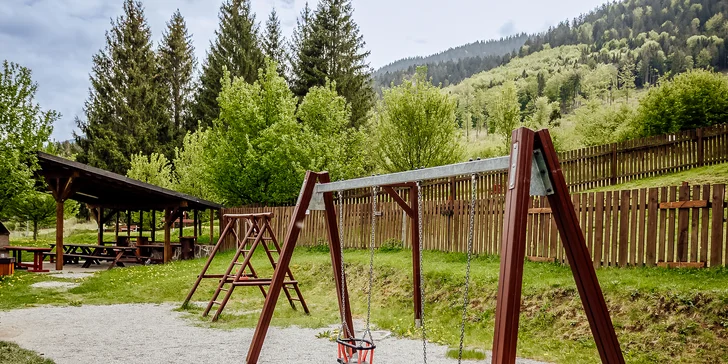 Skvělý odpočinek pro páry i rodiny: snídaně a relax v bazénech a saunách