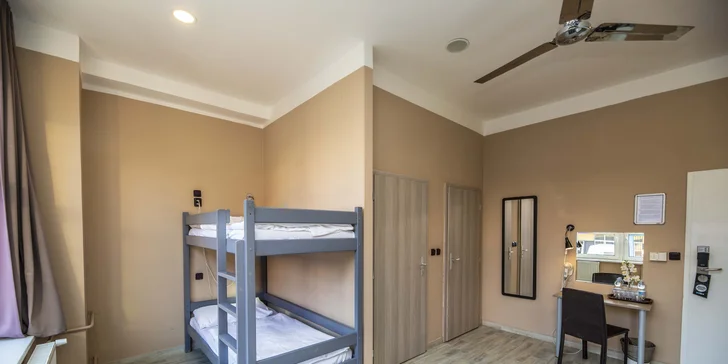 Hostel v pražských Holešovicích, vč. bufetové snídaně, bazénu a sauny