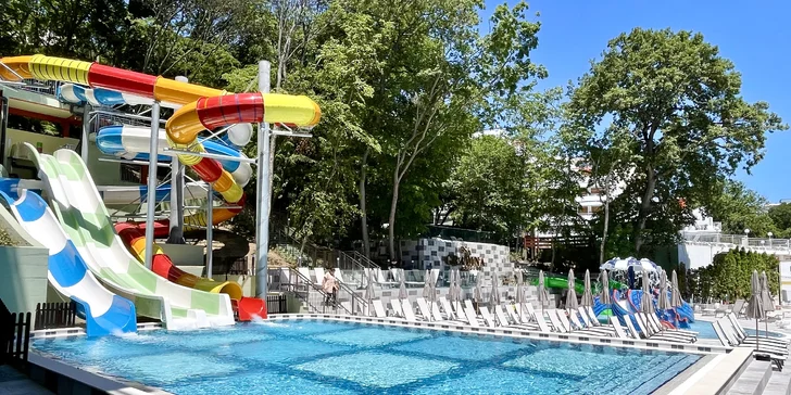 Rodinná dovolená v Bulharsku: hotel 500 m od moře, animační program, nový aquapark, 2 děti zdarma