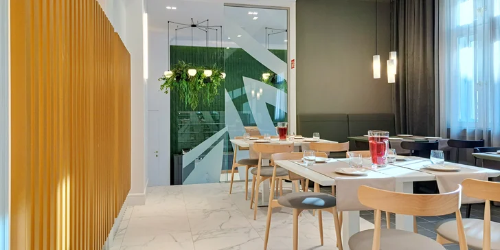 Romantický pobyt v centru barokního Győru: stylové pokoje, snídaně a děti do 1,99 let zdarma