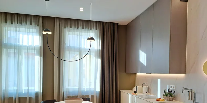 Romantický pobyt v centru barokního Győru: stylové pokoje, snídaně a děti do 1,99 let zdarma