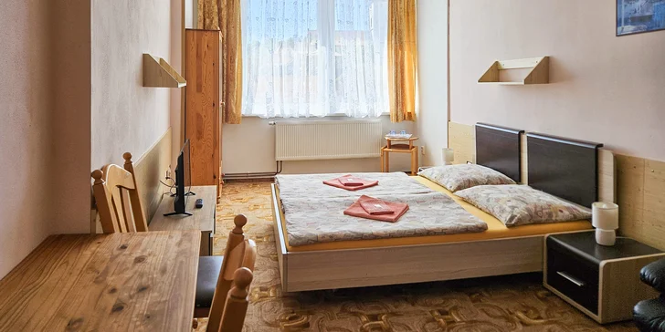 Pobyt ve městě židovských památek: 3* hotel v Třebíči na Karlově náměstí, vč. snídaně