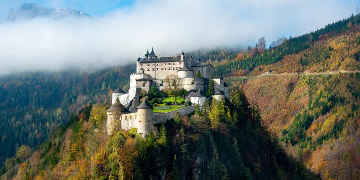 Jednodenní zájezd do Rakouska: největší ledová jeskyně a hrad Hohenwerfen