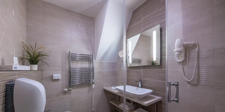 Pohodová dovolená v Maďarsku: 4* hotel nedaleko jezera, polopenze, wellness i karta výhod