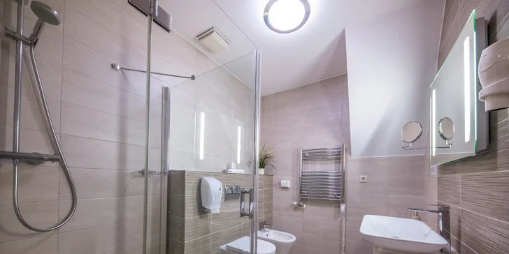 Pohodová dovolená v Maďarsku: 4* hotel nedaleko jezera, polopenze, wellness i karta výhod