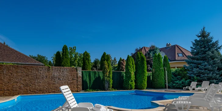 Pohodová dovolená v Maďarsku: 4* hotel nedaleko jezera, polopenze, wellness i karta výhod