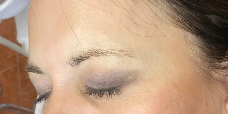 Perfektní make-up za každé stiuace: permanentní oční linky, obočí dle výběru i rty
