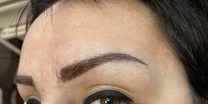 Perfektní make-up za každé stiuace: permanentní oční linky, obočí dle výběru i rty