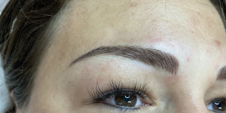 Perfektní make-up za každé stiuace: permanentní oční linky, obočí dle výběru i rty