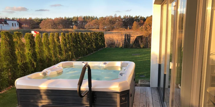 Příjemný resort u Baltu: plná penze, denně vířivka a sauna, děti do 6,9 let zdarma
