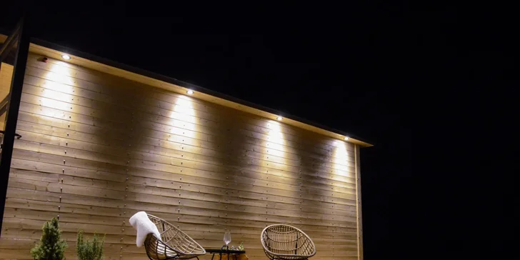 Moderní tiny house na Křivoklátsku, 11 km od Lán: bez stravy či se snídaní