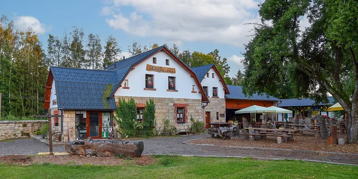 Historická vila u přehrady Les Království a blízko Dvora Králové, snídaně v ceně