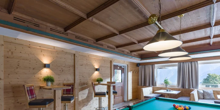 Dovolená v rakouském údolí Zillertal: horský hotel s polopenzí a saunovým světem