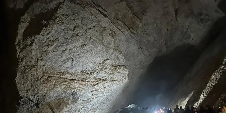 Jednodenní zájezd do Rakouska: největší ledová jeskyně a hrad Hohenwerfen