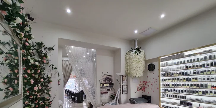 Lash lifting a barvení řas či prodloužení řas metodou 5D až 7D