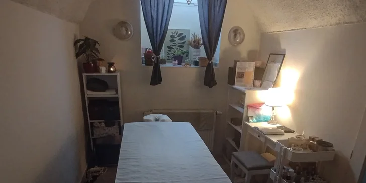 Stop únavě a bolesti: rekondiční masáž celého těla pro ženy v délce 70 minut