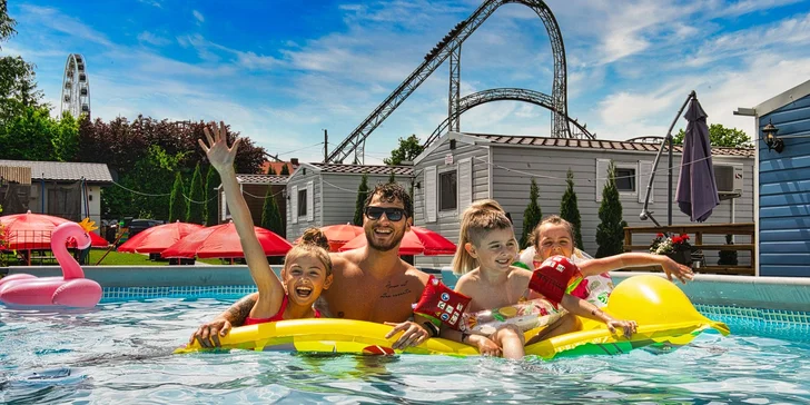 Rodinný resort u zábavního parku Energylandia: domky či kupole s terasou i vířivkou, bazény a snídaně