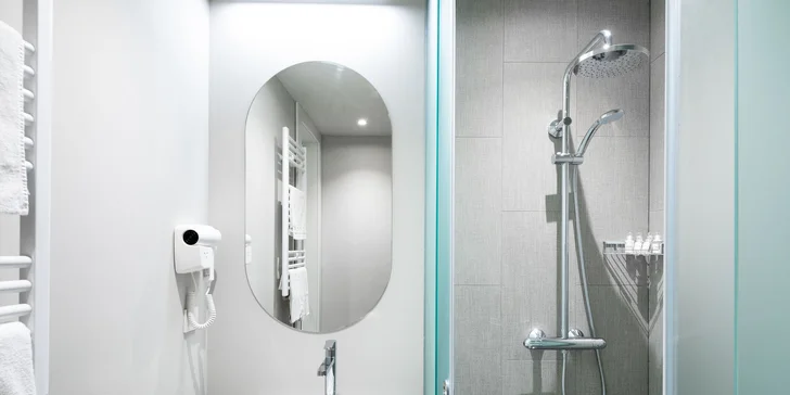 Chorvatsko all inclusive: 4* hotel u pláže v Kvarnerském zálivu, bazény i wellness