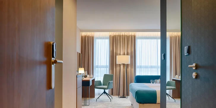 Pobyt v srdci Varšavy: moderní hotel se snídaní i neomezeným vstupem do sauny
