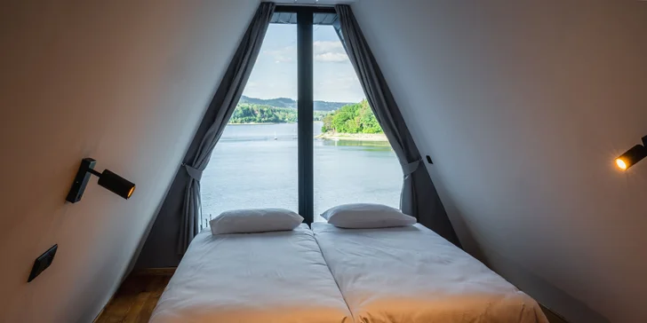 Moderní rodinný spa rezort na břehu Rožnovského jezera s wellness i jídlem