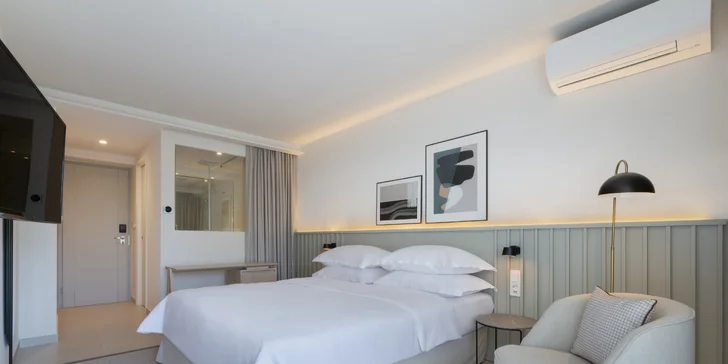 4* hotel na chorvatském ostrově Brač: snídaně či polopenze i venkovní bazén