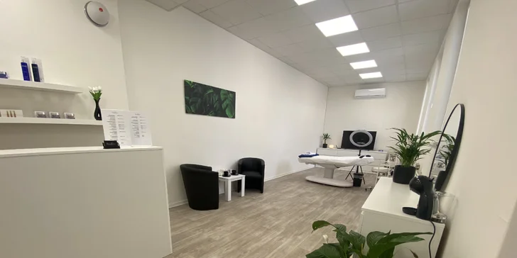 Kosmetické ošetření pro muže i ženy: hydratační, proti akné, anti-age i masáž obličeje