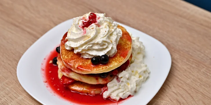 Otevřený voucher do kavárny LT Cafe Prague: 200 Kč, 400 Kč nebo 600 Kč