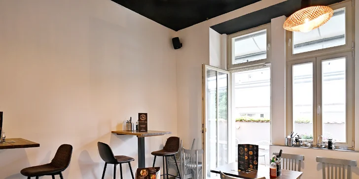 Otevřené vouchery na jídlo i nápoje v asijské restauraci: 500-1500 Kč